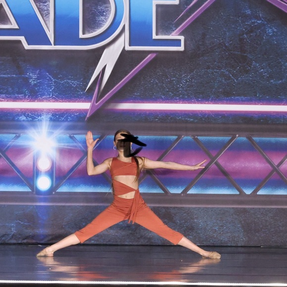 Multiple dance costumes - Picture 2 of 14